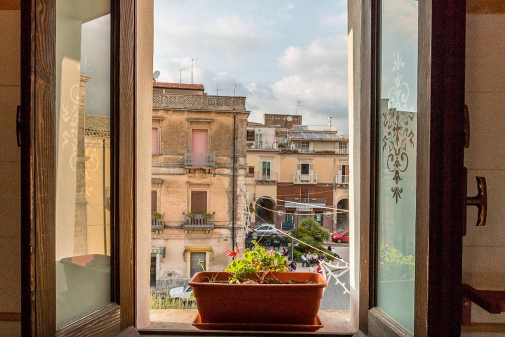 Experience Il Paesino Hotel Licodia Eubea Bagian luar foto