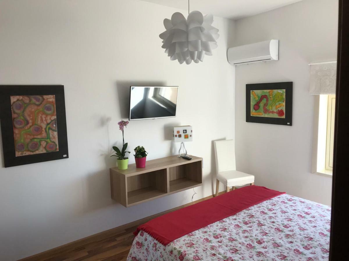 Experience Il Paesino Hotel Licodia Eubea Bagian luar foto