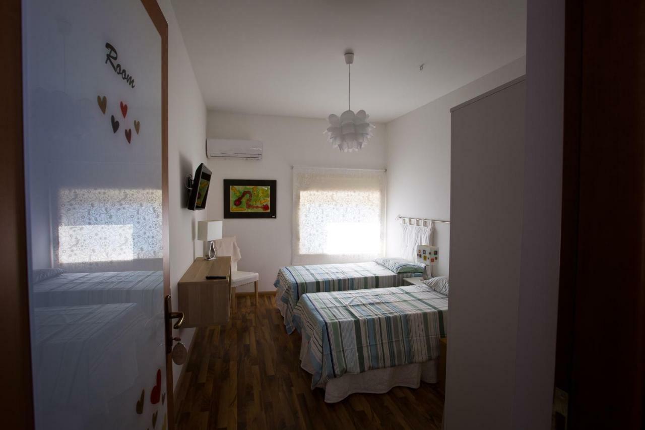 Experience Il Paesino Hotel Licodia Eubea Bagian luar foto